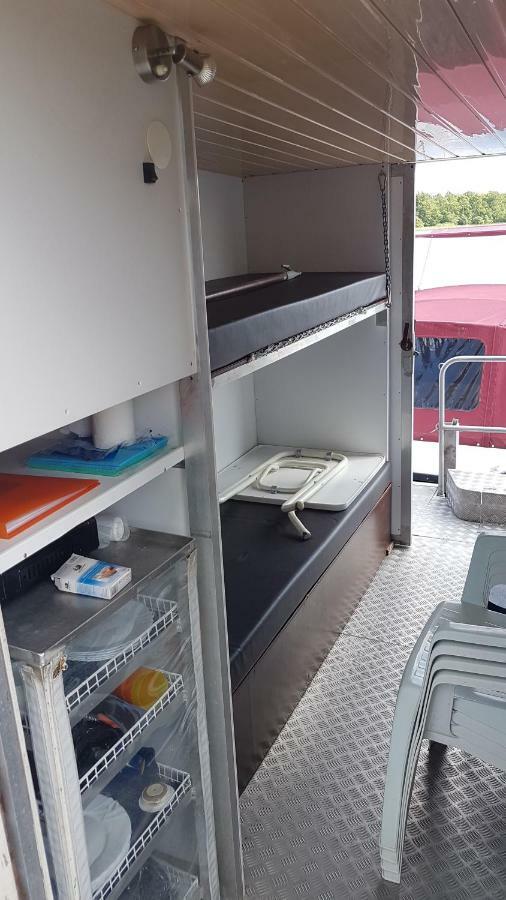 Hausboot Krakow Am See Forelle 1 Und 2 Buitenkant foto